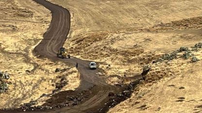 Patnos'ta Kış Öncesi Köy Yolları Yenileniyor: Armutlu Köyü'nde Kilit Parke Çalışması