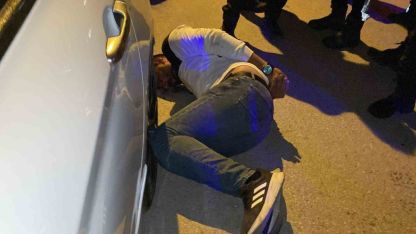 Aksaray'da Kimlik Sormak İsteyen Bekçilerden Kaçan Şüpheli Yakalandı