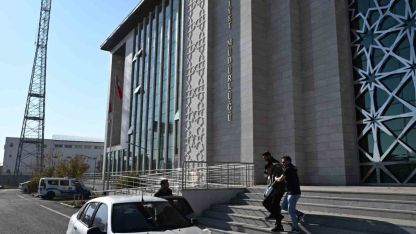 Kars’ta 19 Yıl Hapis Cezası Bulunan Dolandırıcı Yakalandı