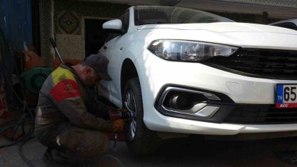 Van'da Kış Lastiği Yoğunluğu Başladı: "15 Kasım'ı Beklemeyin" Uyarısı