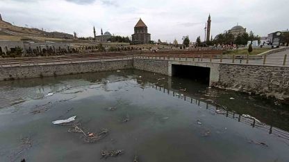 Kars Çayı Kirlilikten Çöplüğe Döndü: Tarihi Görünüm Tehlikede