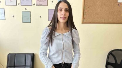 Yüksekova’nın Gönül Rehberi: Doğuştan Görme Engelli Öğretmen Berçem Tüner