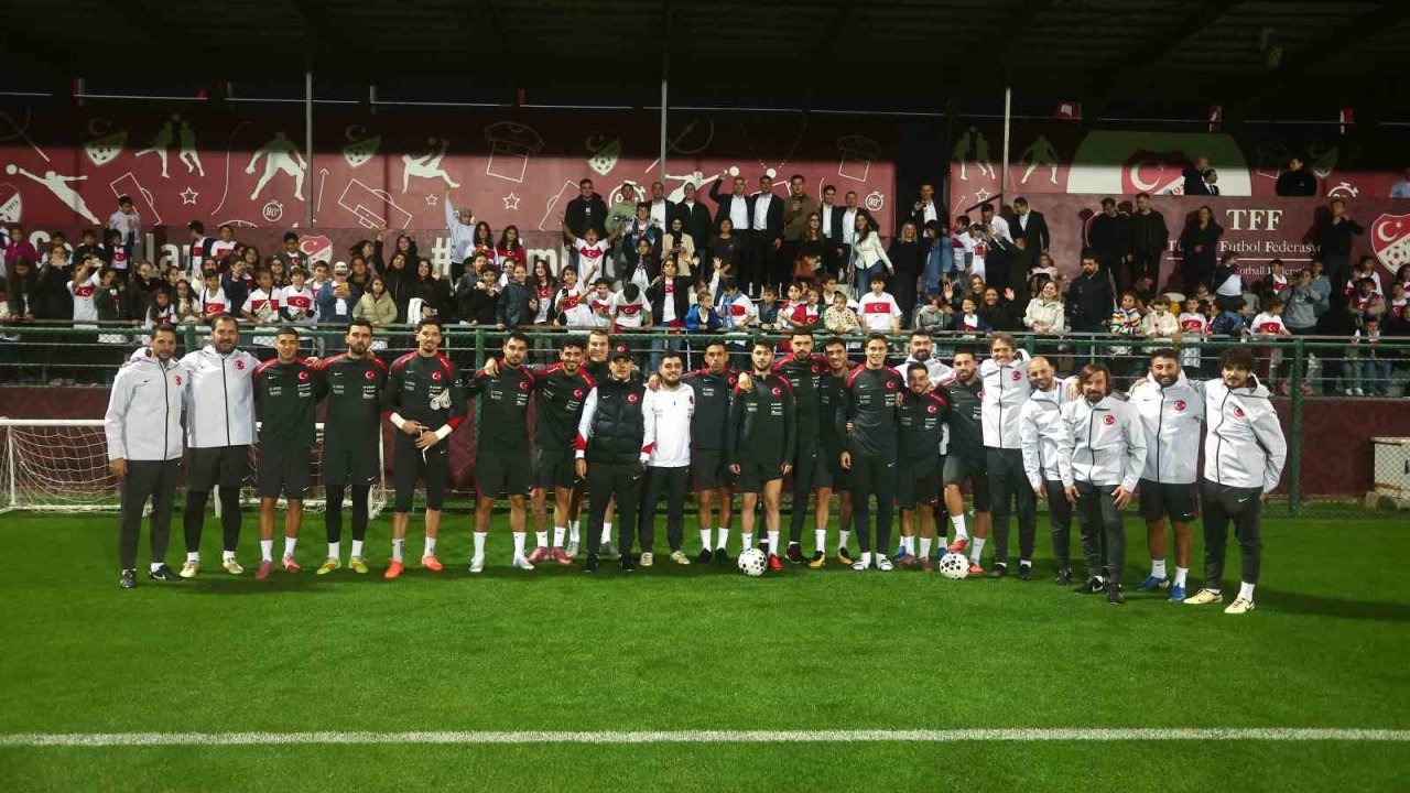 A Milli Takım Dünya Kupası Elemeleri İçin İstanbul’da Kampa Girdi!