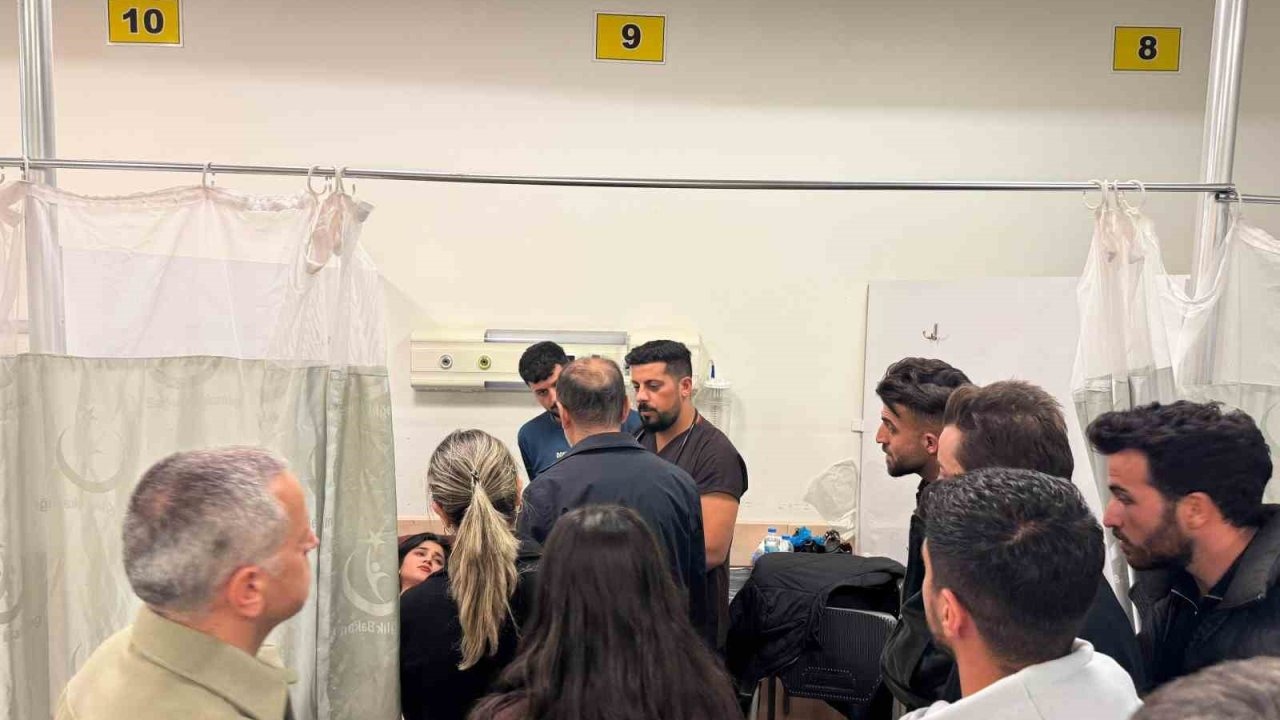 Adıyaman Besni KYK Yurdunda Zehirlenme Şüphesi: 50 Öğrenci Hastaneye Kaldırıldı