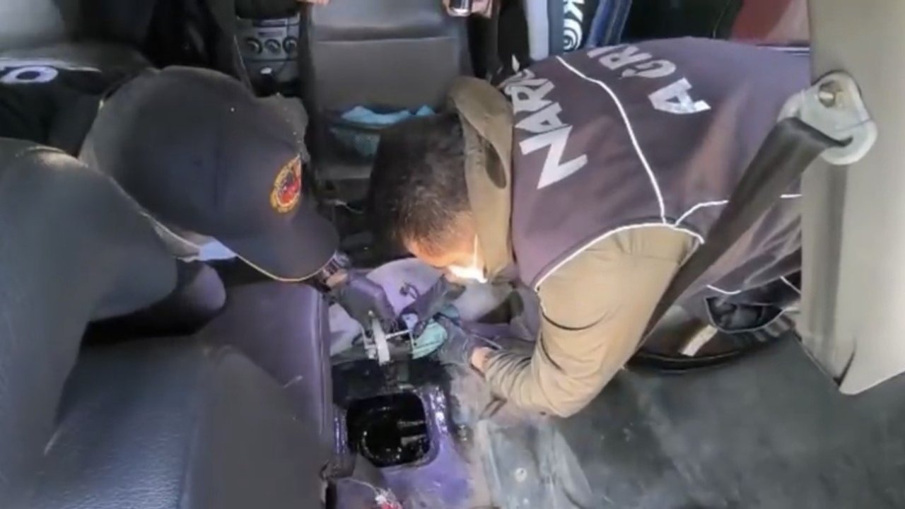 Ağrı’da Uyuşturucu Operasyonu: Yakıt Deposunda 15 Kilo Metamfetamin Ele Geçirildi