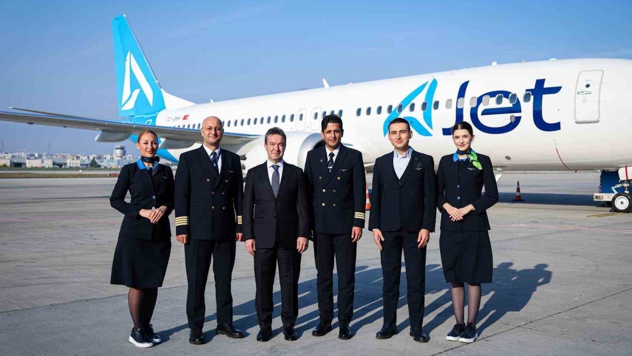 AJet Filosunu Gençleştiriyor: Yeni Nesil 737 MAX Uçağı İstanbul’a İndi