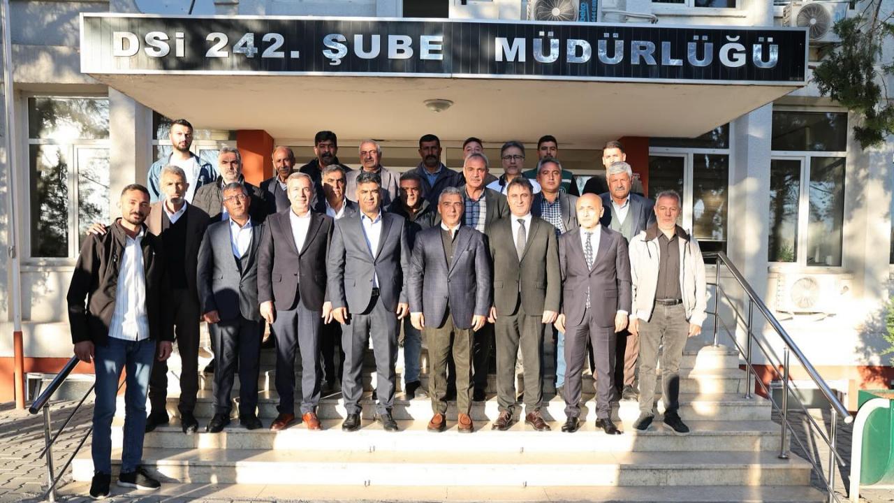 AK Parti Iğdır Heyeti, Tuzluca’daki Köy Muhtarlarının Taleplerini Dinledi