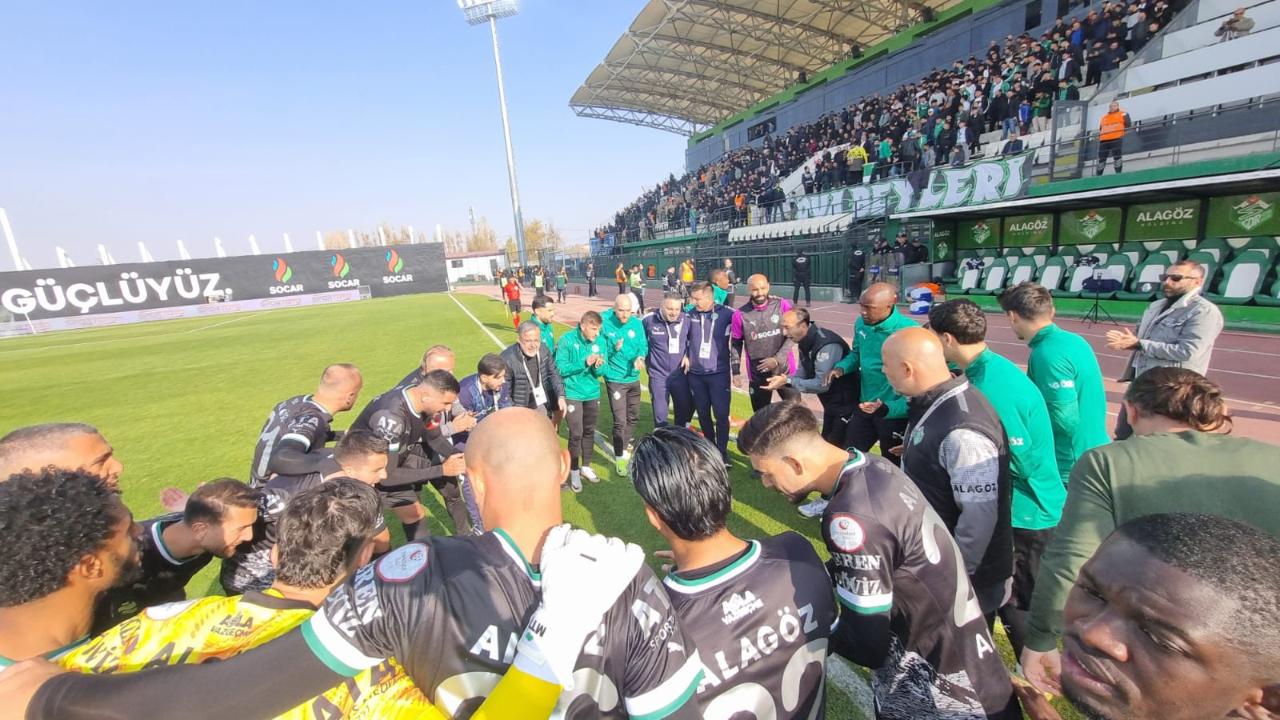 Alagöz Holding Iğdır FK’dan Öğretmenler Günü’ne Anlamlı Kutlama