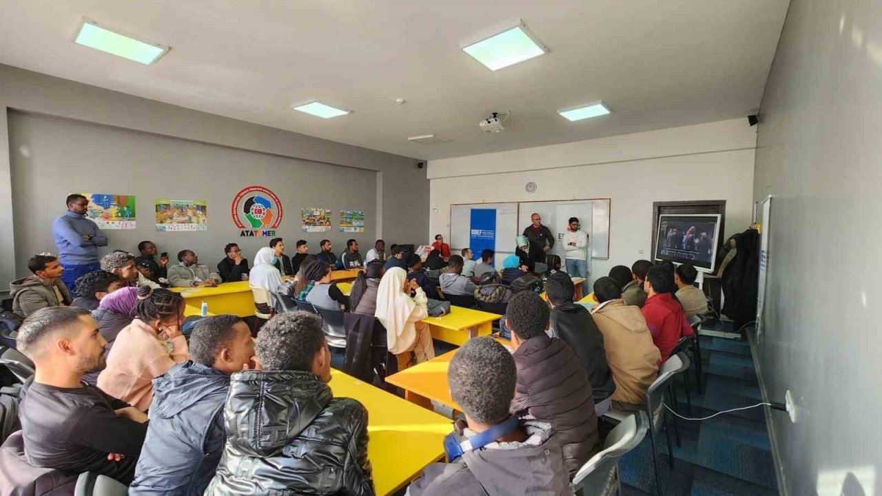 Atatürk Üniversitesi TÖMER’e 38 Ülkeden 150 Uluslararası Öğrenci Kayıt Yaptırdı