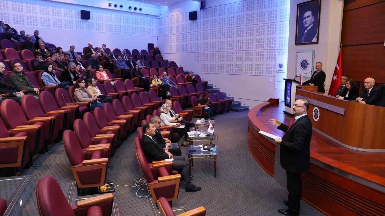 Atatürk Üniversitesi&#039;nde 2025-2026 Akademik Yılı İçin Yol Haritası Belirleniyor