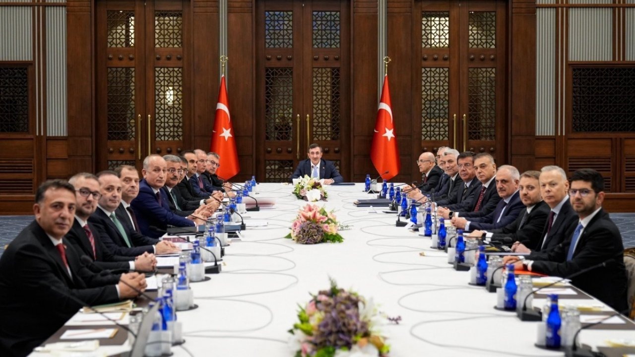 Bakan Işıkhan: &quot;Kapsayıcı ve Sürdürülebilir Büyümeyi Hedefleyen Ekonomi Programımızı Kararlılıkla Uygulayacağız&quot;