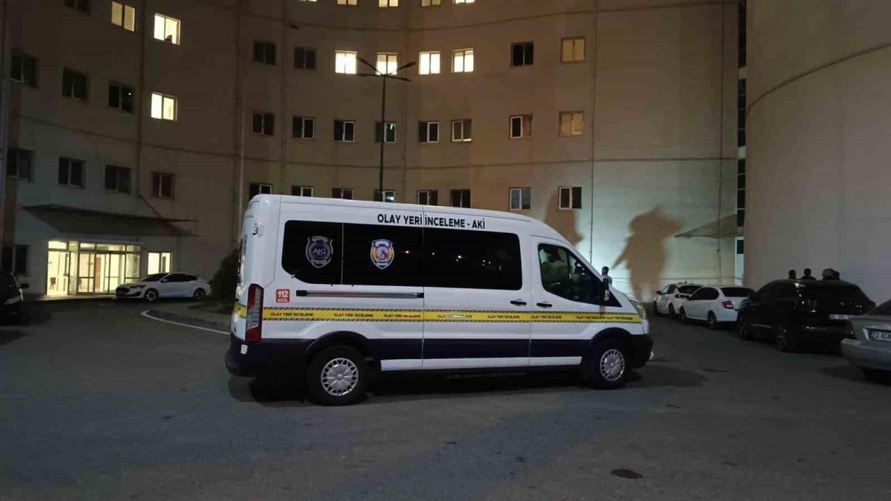 Batman Eğitim ve Araştırma Hastanesinde Acı Olay: 5. Kattan Atlayan Kişi Hayatını Kaybetti