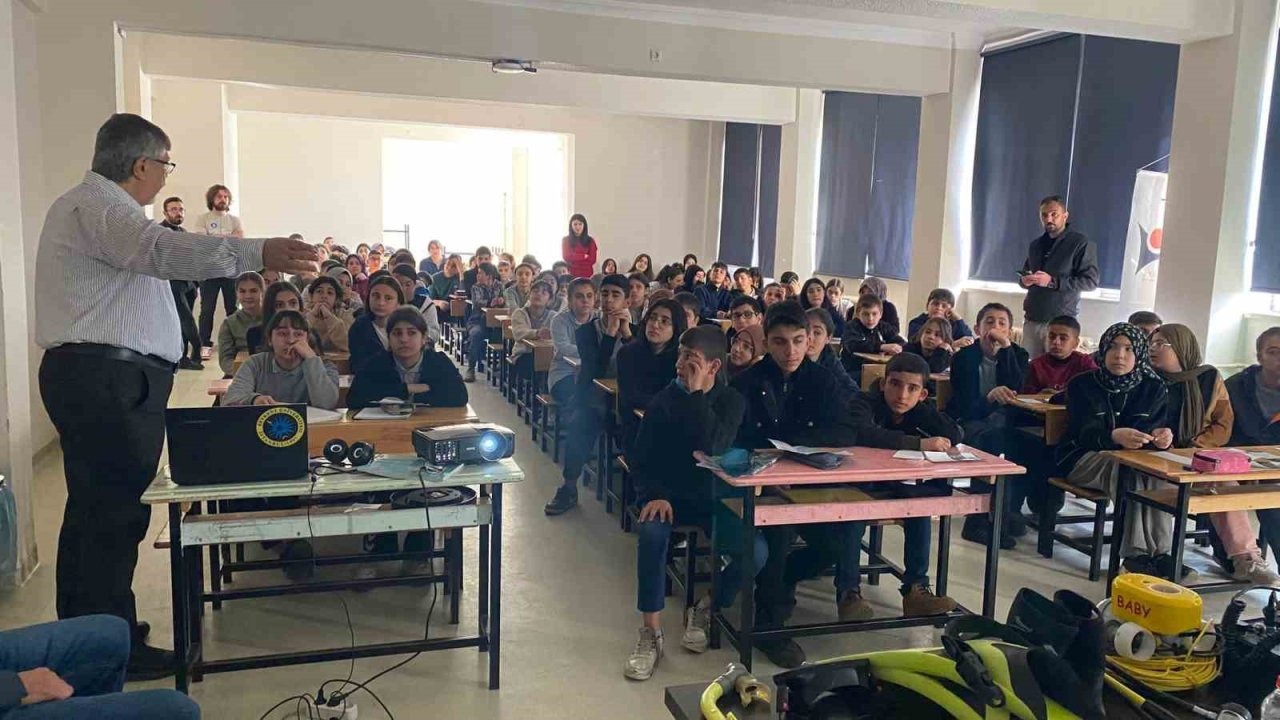 Bitlis, Muş ve Van’da Öğrencilere Sualtı Arkeolojisi ve Teknolojileri Eğitimi