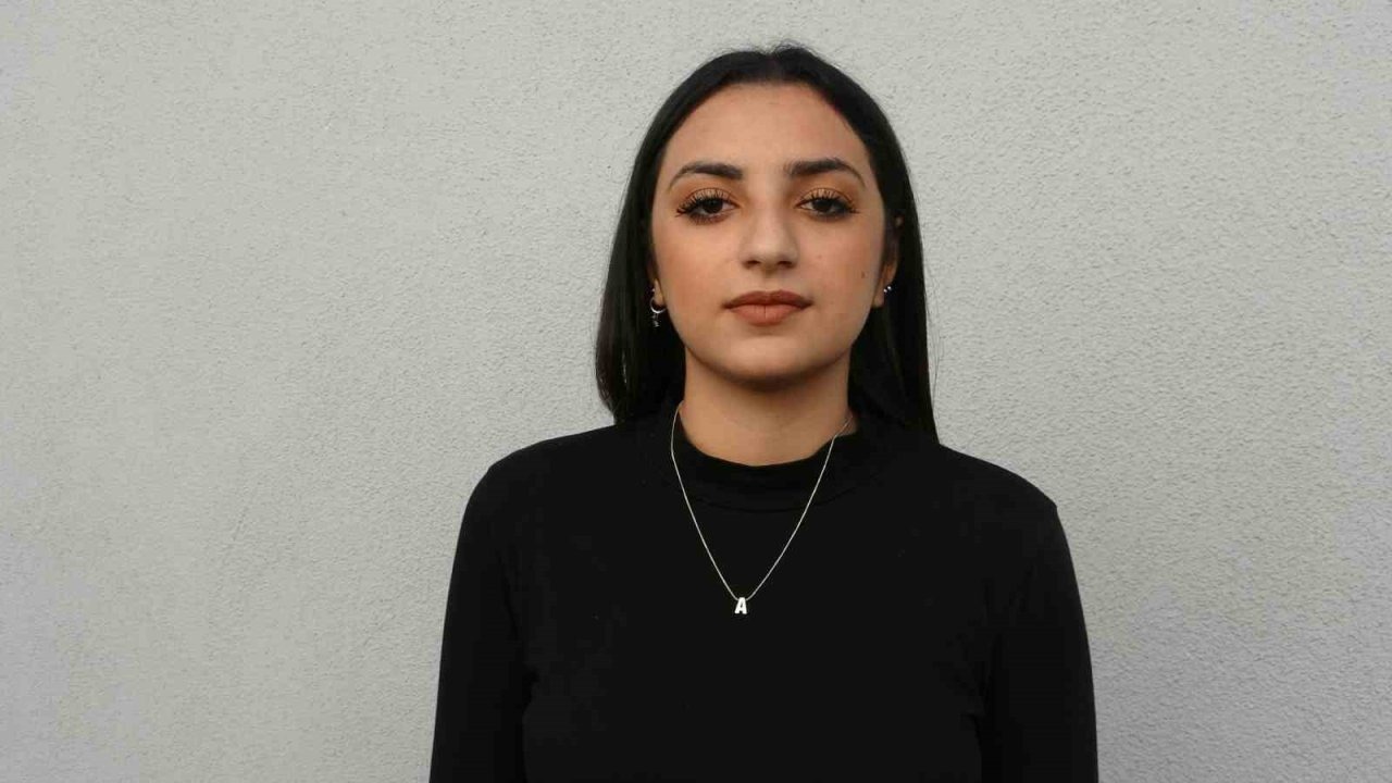 Boşandığı Eşi Tarafından Öldürülen Kadının Kızından Çağrı: &quot;Annem Hayatını Bize Adamıştı&quot;