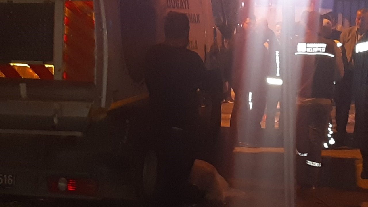 Bursa Karacabey’de Acı Kaza: Çöp Kamyonunun Altında Kalan Yaşlı Adam Hayatını Kaybetti