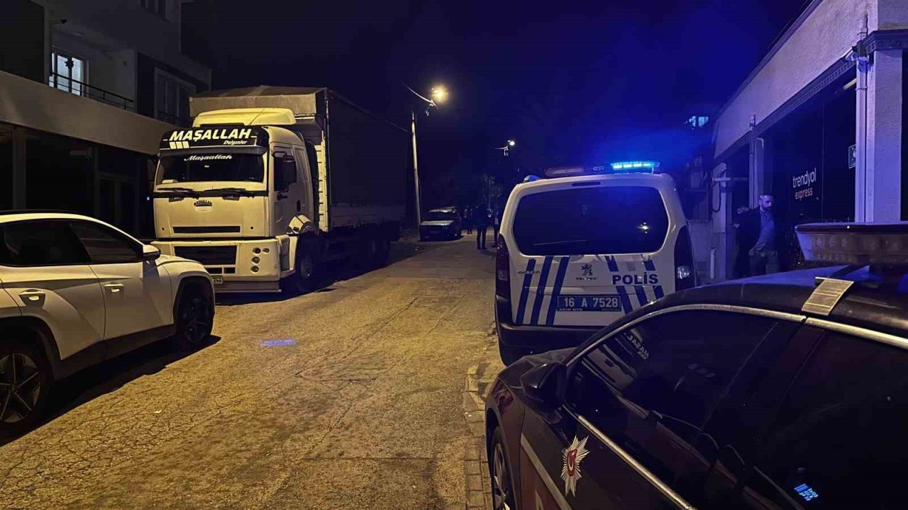 Bursa&#039;da Park Yeri Kavgası Kanlı Bitti: Bir Kişi Ağır Yaralandı