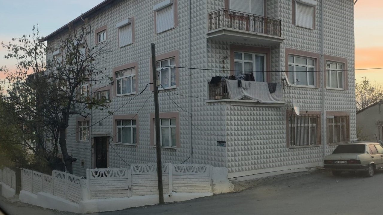 Dehşet Veren Olay: Yeni Doğan Bebeğini Havalandırma Boşluğuna Attı