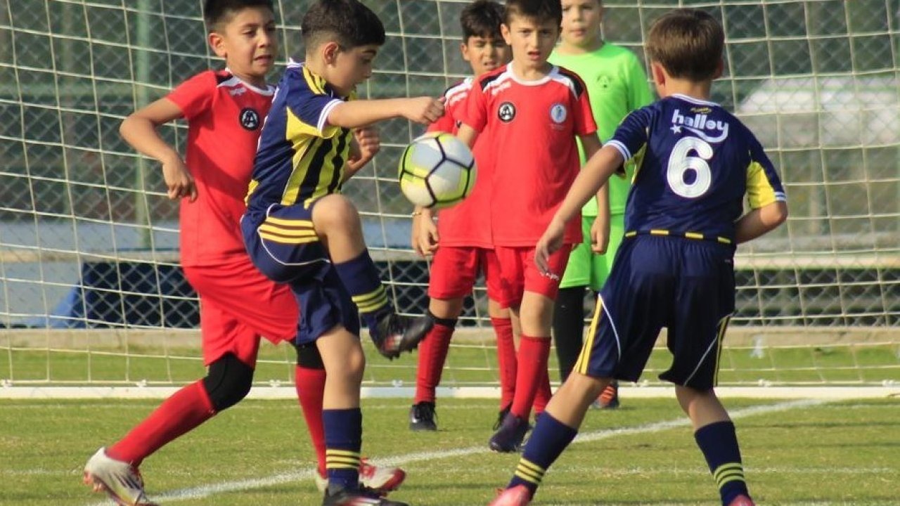 Denizlili Alsancakspor, Atatürk Kupası&#039;nda Fenerbahçe Akademi&#039;yi Eleyerek Dikkatleri Çekti!