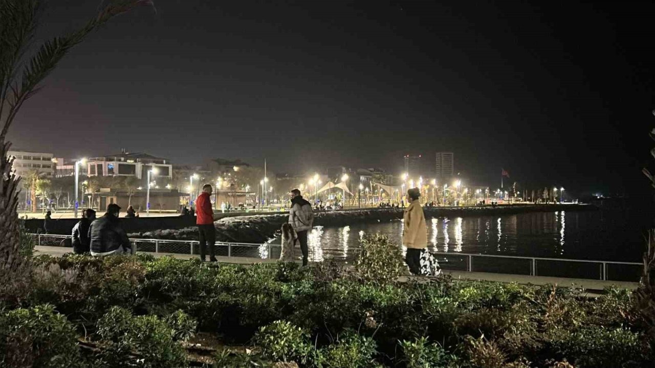 Depremde Zarar Gören İskenderun Sahili Yeni Yüzüyle Açıldı: Vatandaşlardan Tam Not