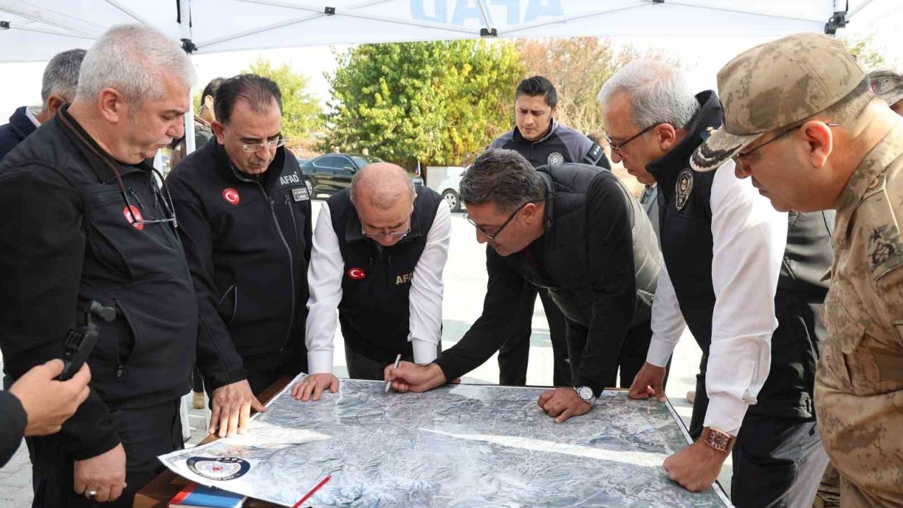 🔍 Elazığ’da Kayıp Otizmli Çocuğu Arama Çalışmaları 3. Gününde Sürüyor