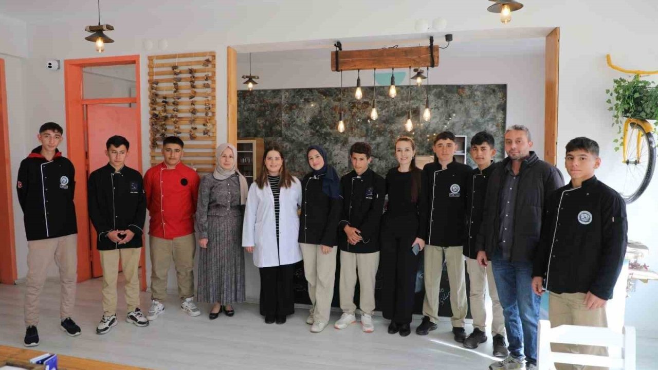 Eleşkirt Meslek Lisesi&#039;nden Türkiye&#039;ye Örnek Proje: &quot;Sıfır Atık&quot; Temalı Uygulama Restoranı!