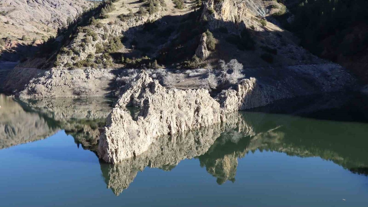 Erzurum Oltu&#039;daki Sivridere Barajı Tarıma Can Suyu Oldu