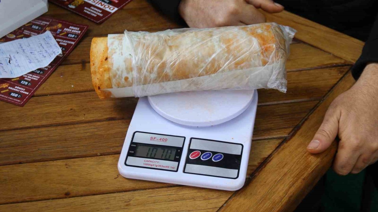 Esnaftan İddialı Kampanya: 1 Kilo Dürümü Bitirene Bir Tane Daha Hediye!