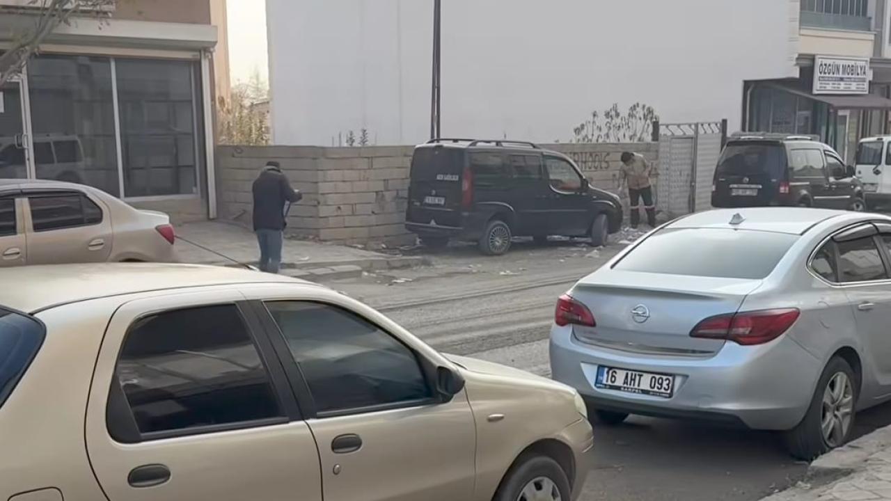 Haberimiz Karşılık Buldu: Iğdır&#039;da O Mahallede Temizlik Yapıldı