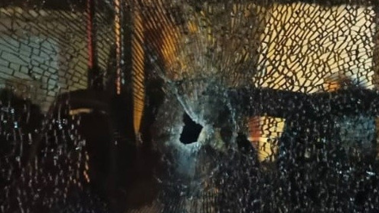 Halk Otobüsüne Kurşunlu Saldırı: Yolcular Büyük Panik Yaşadı