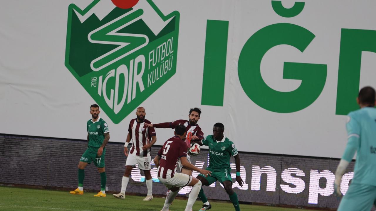 Iğdır FK ile Bandırmaspor Puanları Paylaştı