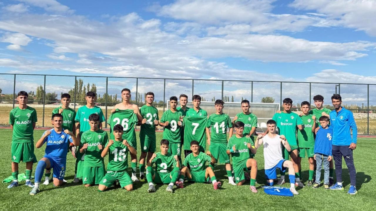 Iğdır FK U17 Takımı Ligde Fırtına Gibi Esiyor