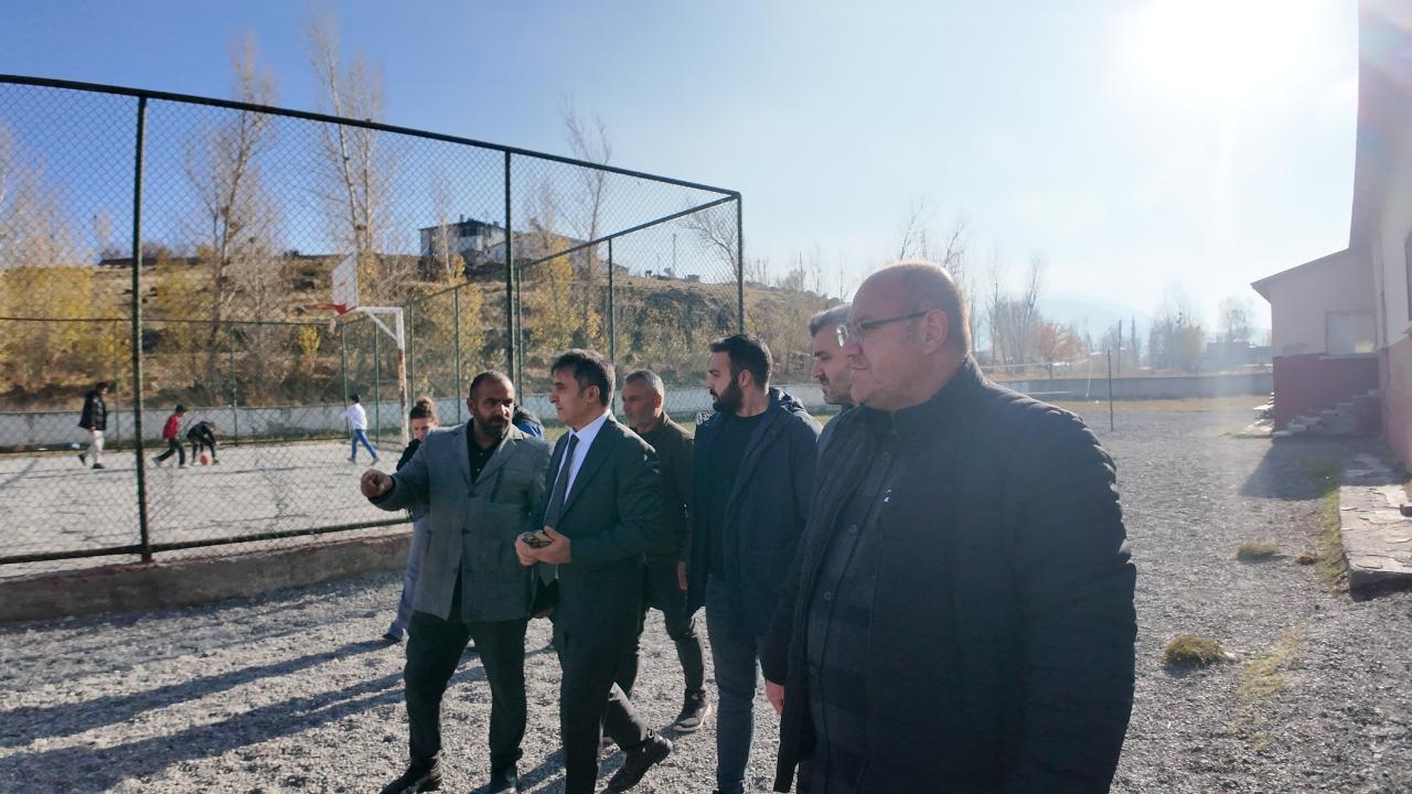 Iğdır İl Özel İdaresi Genel Sekreteri Köy Sorunlarını Yerinde Dinledi