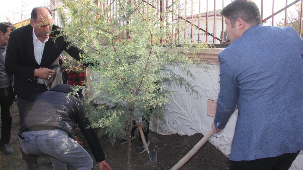 Iğdır’da “Doğanın İzinde” Projesiyle 7 Bin Fidan Dikiliyor