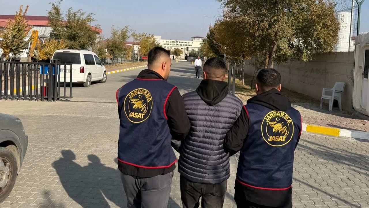 Iğdır’da hırsızlık suçundan 12 yıl hapis cezası bulunan şahıs yakalandı