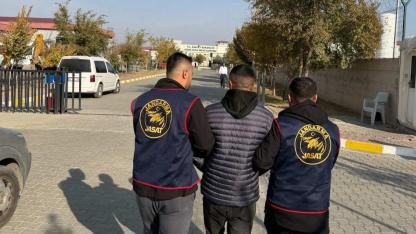 Iğdır’da hırsızlık suçundan 12 yıl hapis cezası bulunan şahıs yakalandı