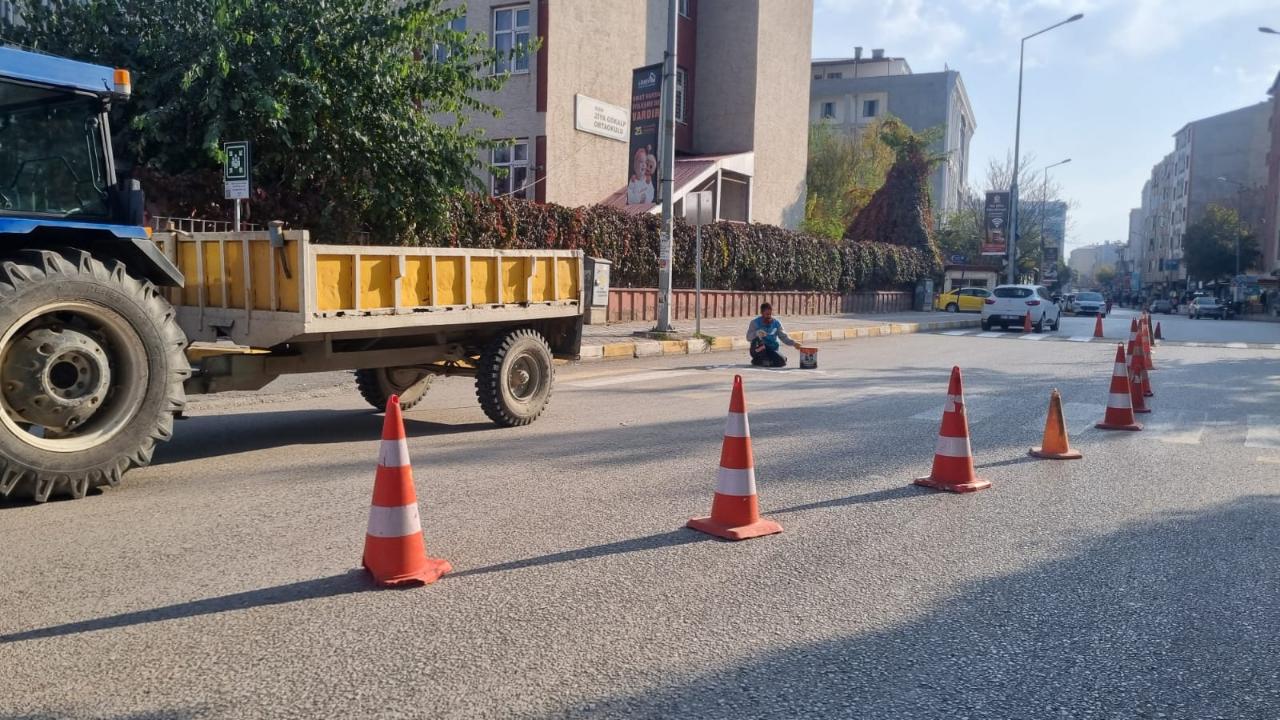 Iğdır’da Yaya Geçidi Çizgileri Yenileniyor
