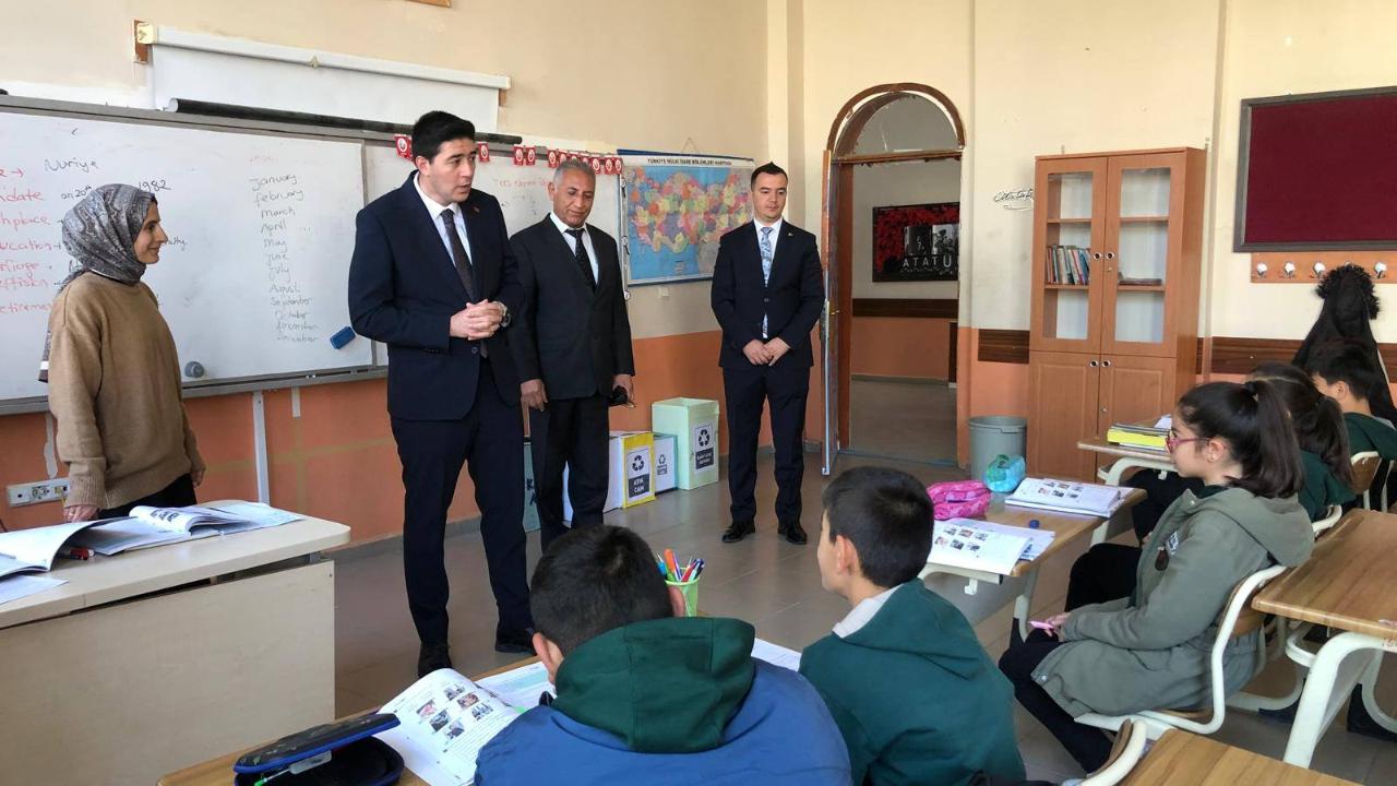 Karakoyunlu Kaymakamı Fatih Erdoğan’dan Okul Ziyareti