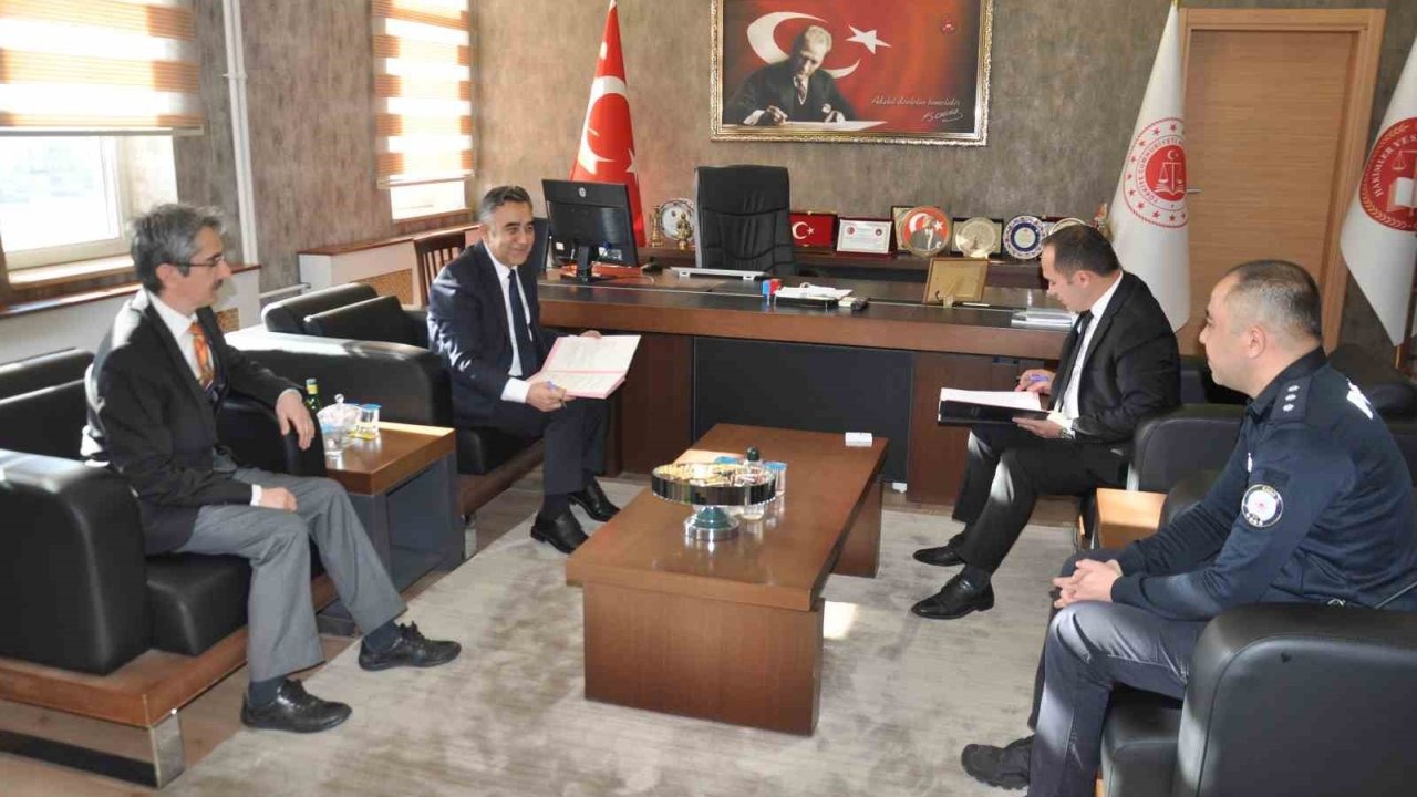 Kars’ta Denetimli Serbestlik Takibi Artık Parmak İziyle Yapılacak