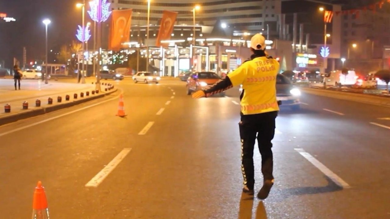 Kayseri&#039;de Büyük Asayiş Uygulaması: 52 Aranan Şahıs Yakalandı