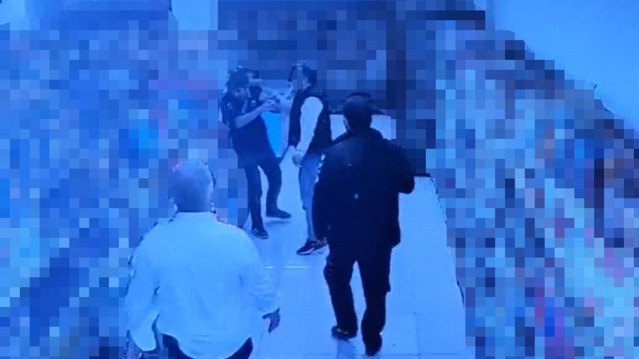 Kocaeli&#039;de Market Kavgası: Şeker Uyarısı Saldırıya Dönüştü, Satırlı Çalışan Bile Darbedildi