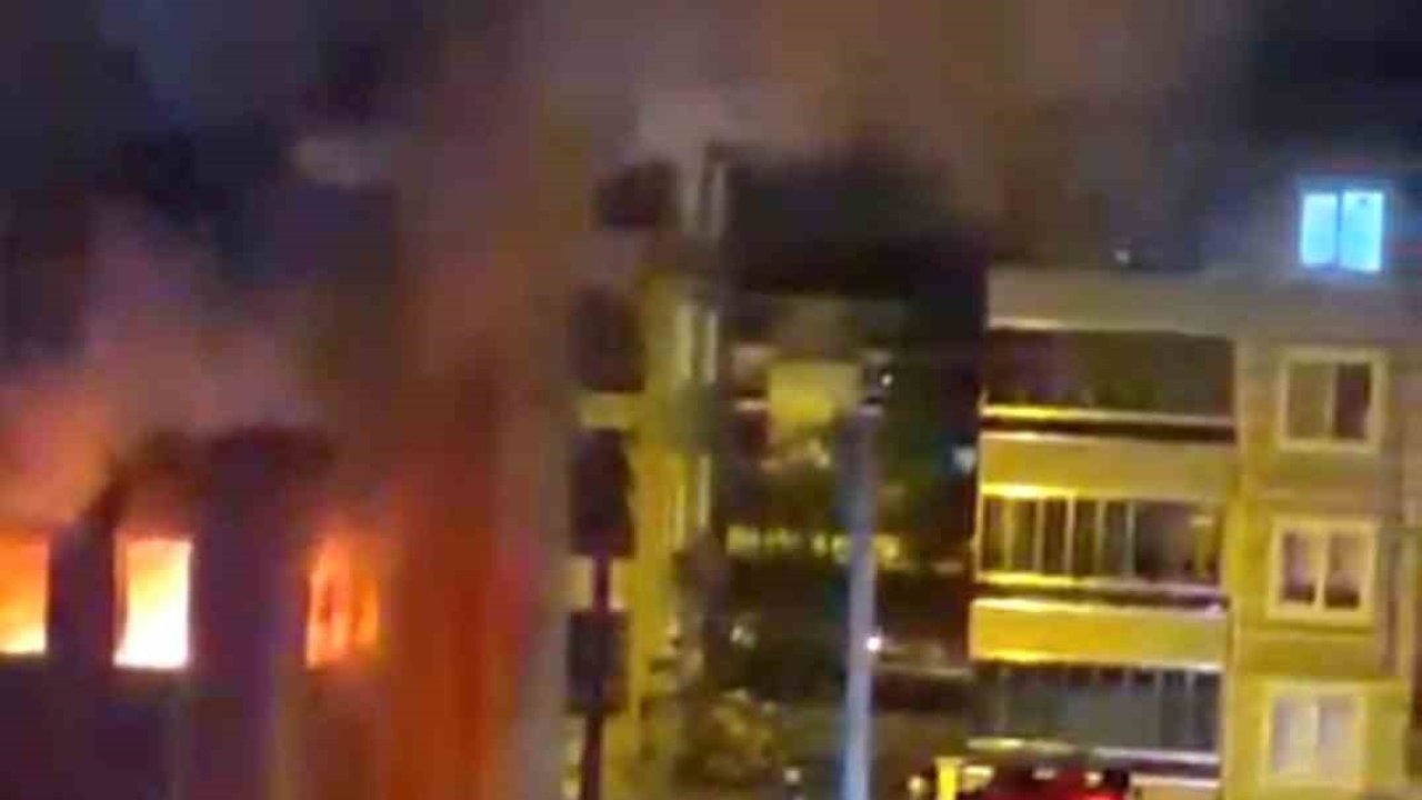 Kütahya Dumlupınar&#039;da Korkutan Yangın: Biri Bebek 5 Kişi Kurtarıldı