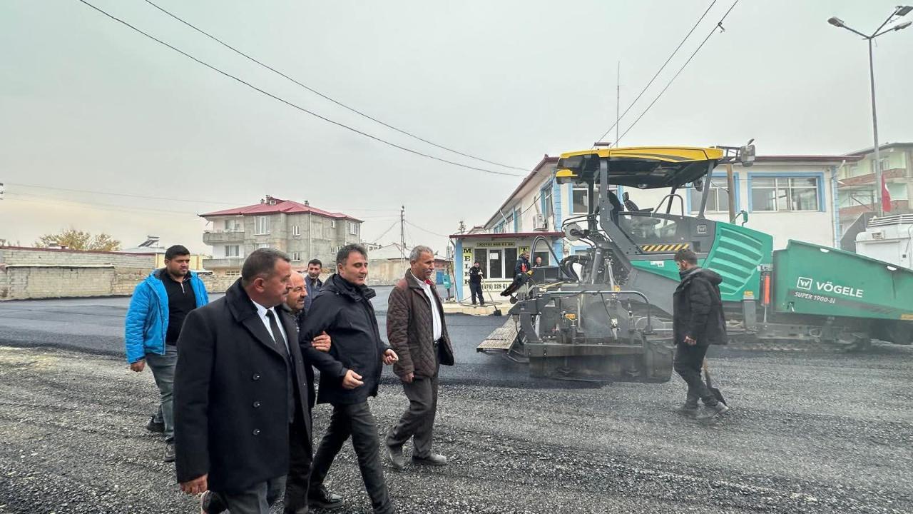 Melekli’de Asfalt Çalışmaları Tüm Hızıyla Sürüyor