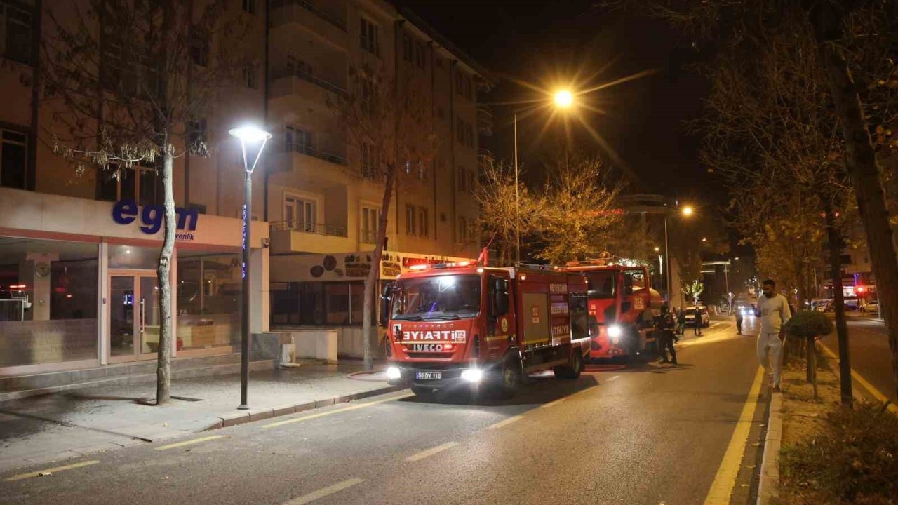 Nevşehir’de Baca Yangını Sonrası Kavga: İş Yeri Sahibi ve Kiracı Tartıştı