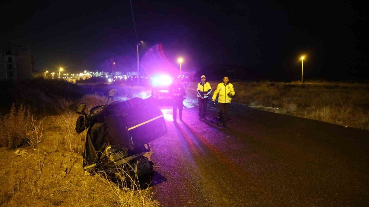 Nevşehir’de Kediye Çarpmamak İçin Fren Yapan Motosiklet Sürücüsü Hafif Yaralandı