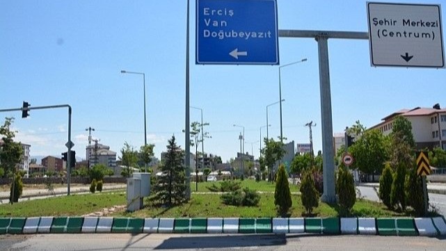 Patnos’ta Artan Trafik Kazaları Endişe Veriyor: Sorun Yol Değil, Sürücü Bilinci!