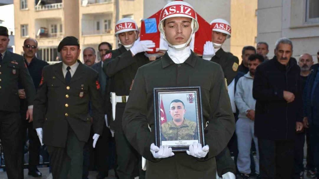 Şehit Piyade Er Yusuf Gönlüaçık Bingöl'de Toprağa Verildi