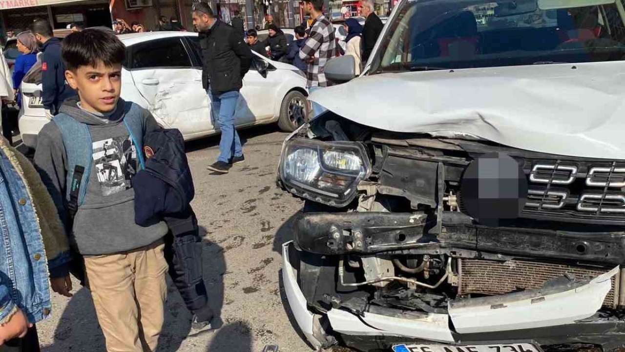 Siirt Kurtalan&#039;da Trafik Kazası: 1 Kişi Yaralandı