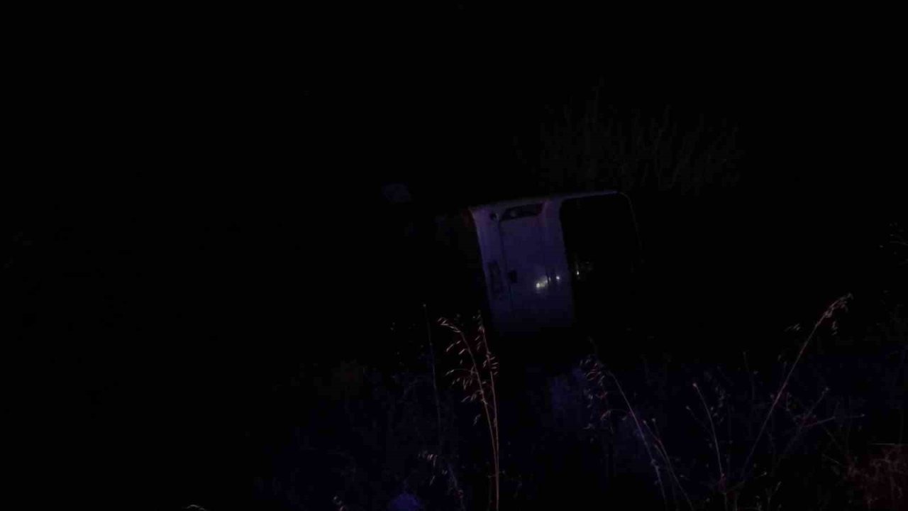 Siirt’te İşçi Otobüsü Devrildi: 17 Yaralı