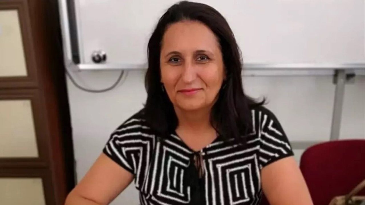 Silifke’de Trafik Kazası: Yolun Karşısına Geçen Öğretmen Hayatını Kaybetti