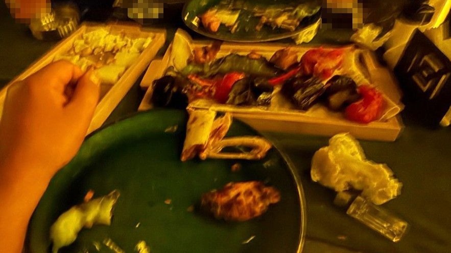 Sosyal medyadan sahte kadın profiliyle kandırdıkları erkeklere eğlence mekanında 10 kat hesap ödetmişler